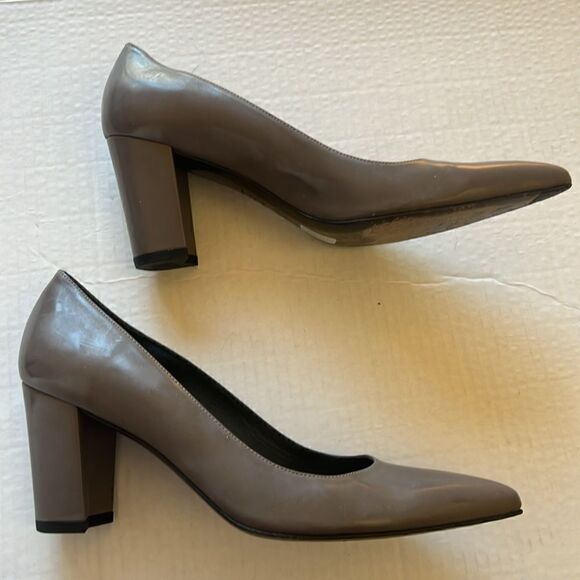 Stuart Weitzman Taupe Block Heel size 9 N - Picture 13 of 16